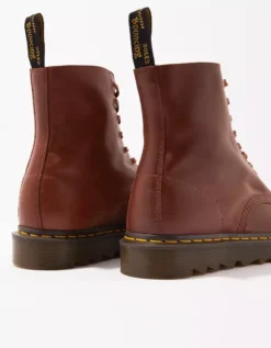 Dr. Martens Combs 8-Eye Leather Boot -Top Men Apparel 7213 7049 200 d1