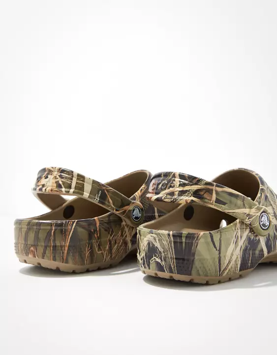 Crocs Men's Classic Realtree Clog 3 Crocs Men's Classic Realtree Clog - Image 3